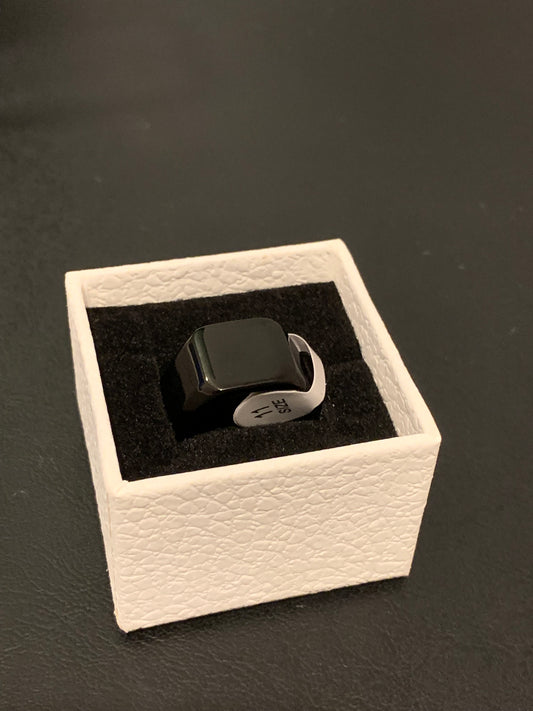 Customizable Signet Ring (large)