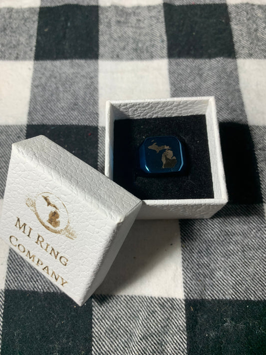 Annealed Large-Faced Sapphire Blue Michigan Signet Ring